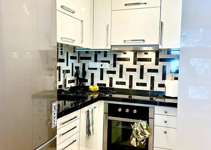 Napa Escape - Adults Only Апартаменты Айя-Напа